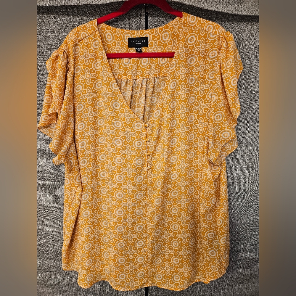 Premise Women's Blouse size 3X color Mustard